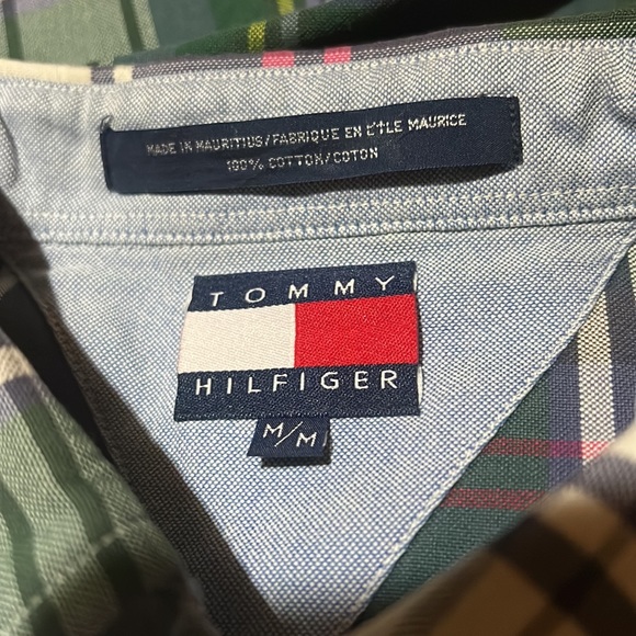 90’s Vintage Tommy Hilfiger Button down Size M - Picture 6 of 9